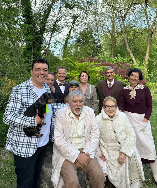 da sin righetti con il suo bassotto byron filippini salvi raggi giordano coletti aureli mattioli e mari