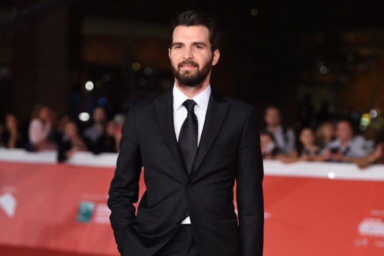 andrea iervolino red carpet copia e1752231181622